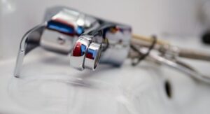 Как да отпушим канала